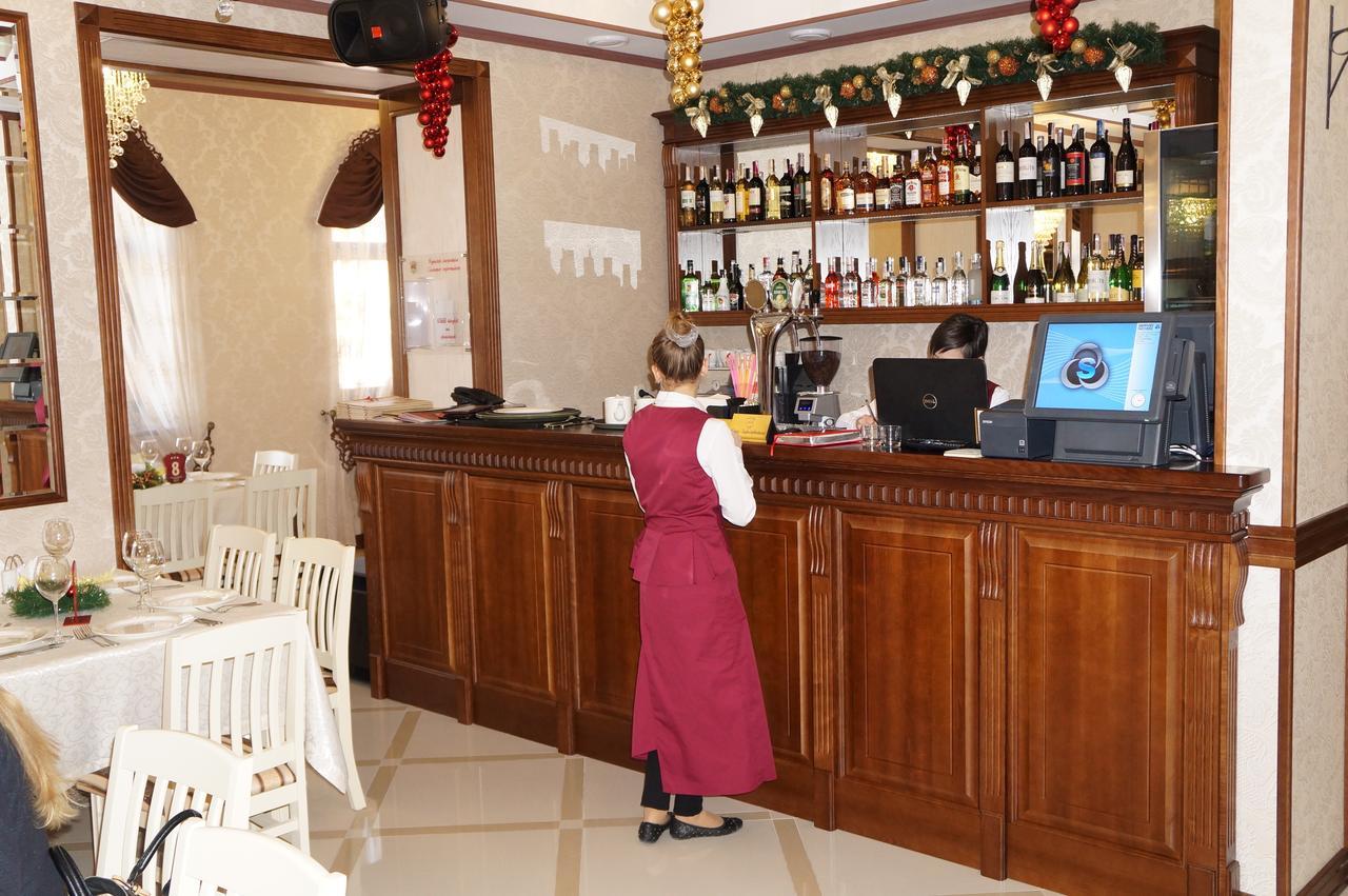 Best Hotel And Restaurant Complex Dunaivtsi Dış mekan fotoğraf