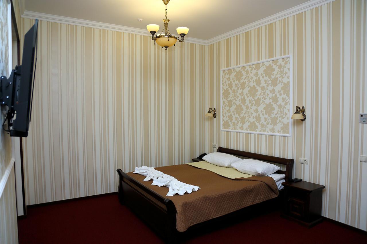 Best Hotel And Restaurant Complex Dunaivtsi Oda fotoğraf